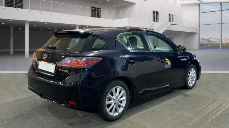 Lexus CT 200h VO 501 - Photo 4