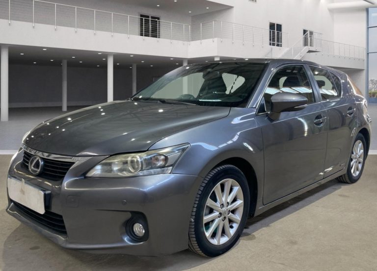 VO 504 - Lexus CT 200h