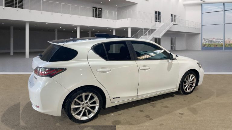 Lexus CT 200h VO 516 - Photo 5