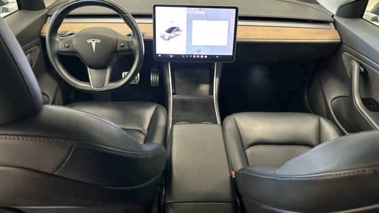 Tesla Model 3 VO 526 - Photo 6