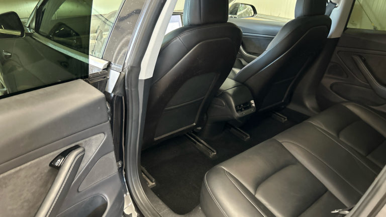 Tesla Model 3 VO 526 - Photo 8