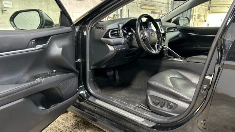 Toyota Camry VO 548 - Photo 8