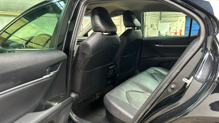 Toyota Camry VO 548 - Photo 9