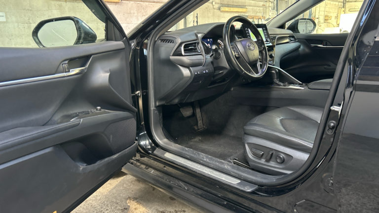 Toyota Camry VO 553 - Photo 8