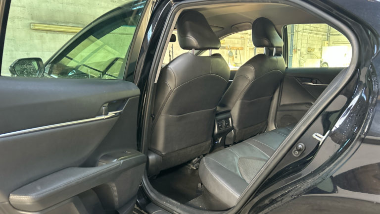 Toyota Camry VO 553 - Photo 9