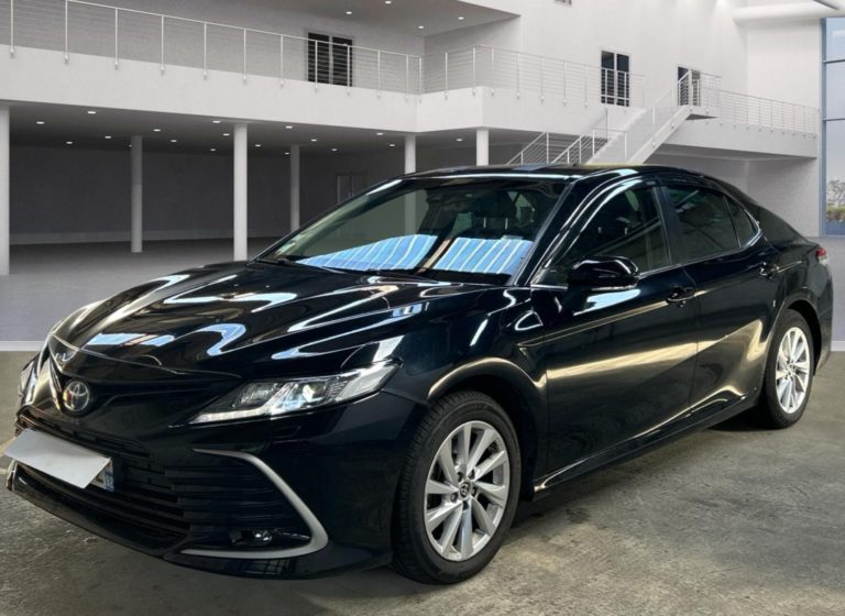 Toyota Camry VO 553 - Photo 1