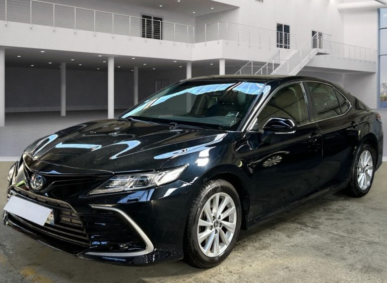 Toyota Camry VO 555 - Photo 1