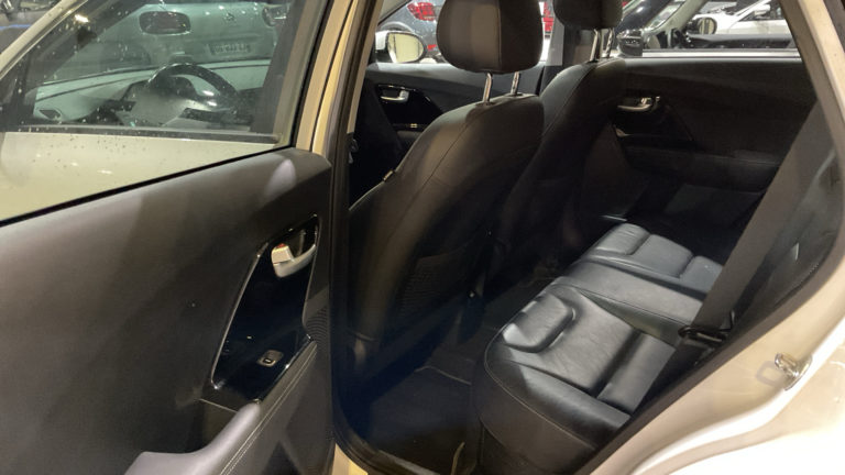 Kia Niro PHEV VO 556 - Photo 9