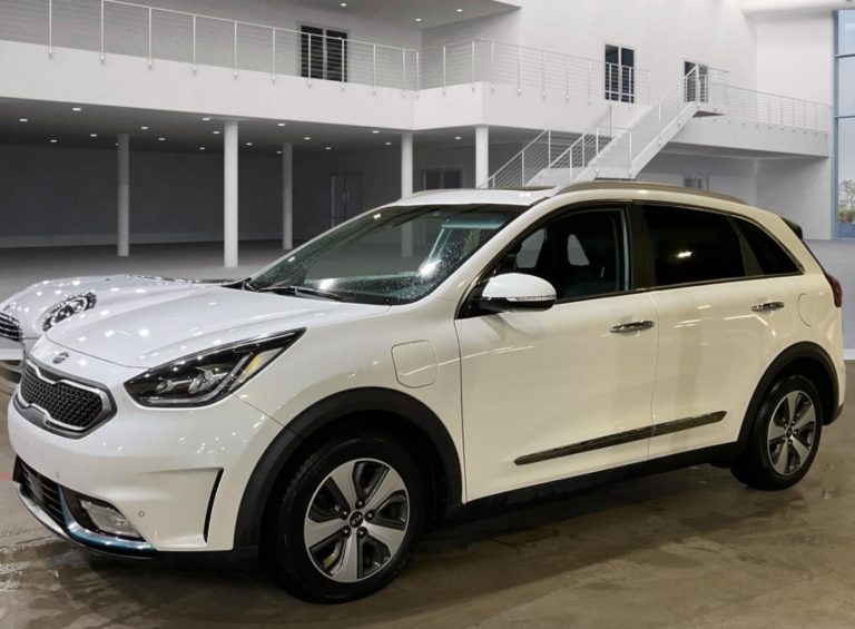 VO 556 - Kia Niro PHEV