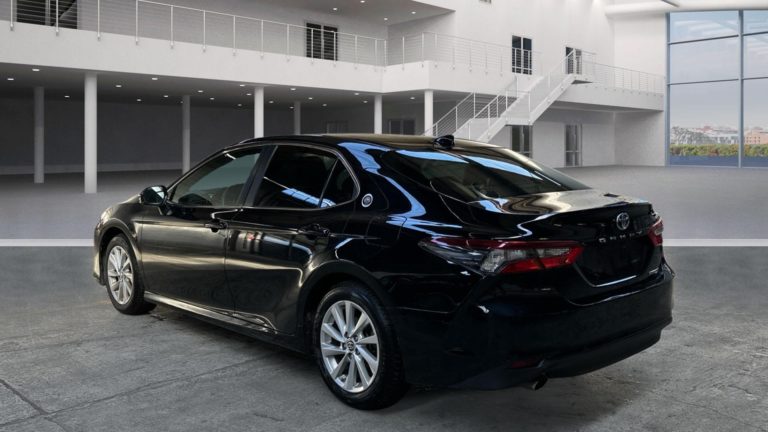 Toyota Camry VO 557 - Photo 5