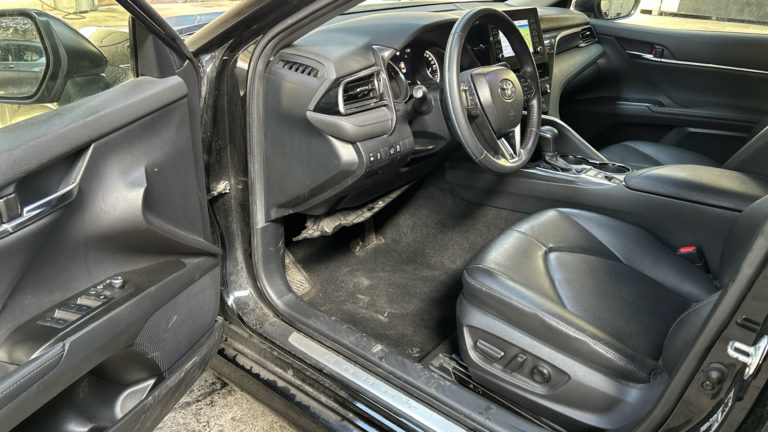 Toyota Camry VO 557 - Photo 8