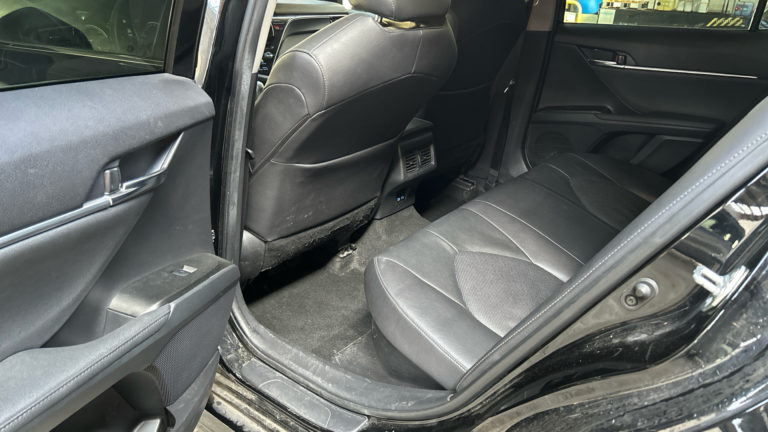 Toyota Camry VO 557 - Photo 9