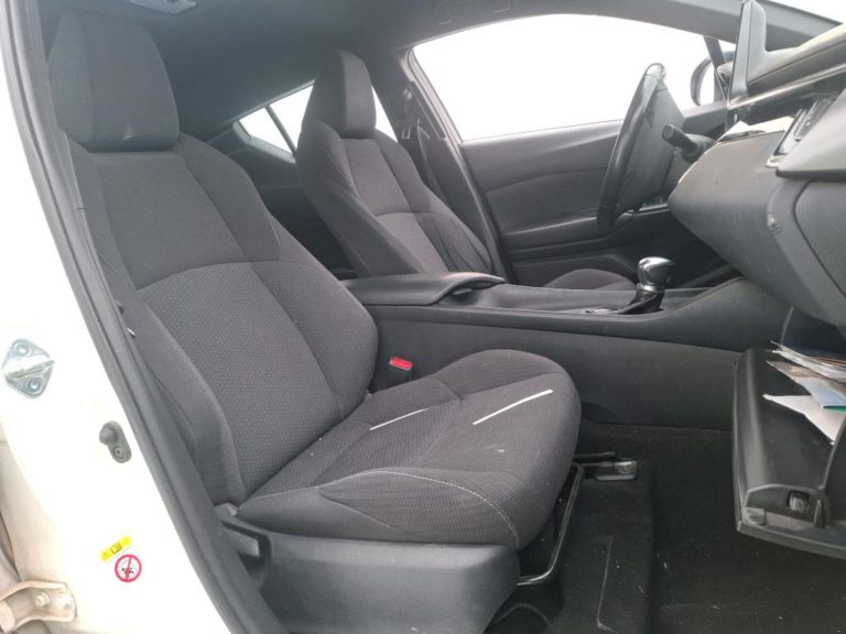 Toyota C-HR VO 559 - Photo 8